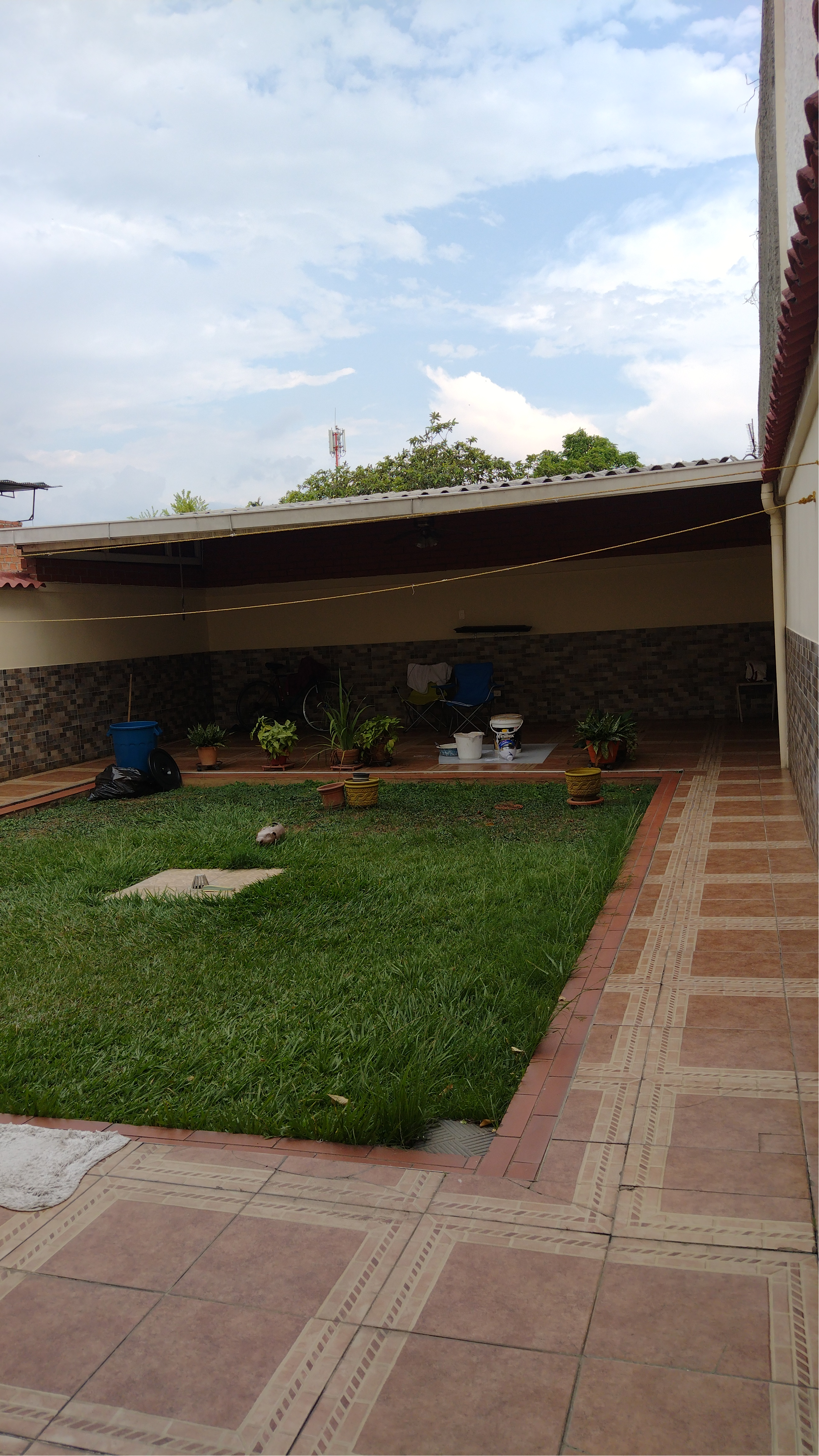 SE VENDE CASA BARRIO SANTA ISABEL