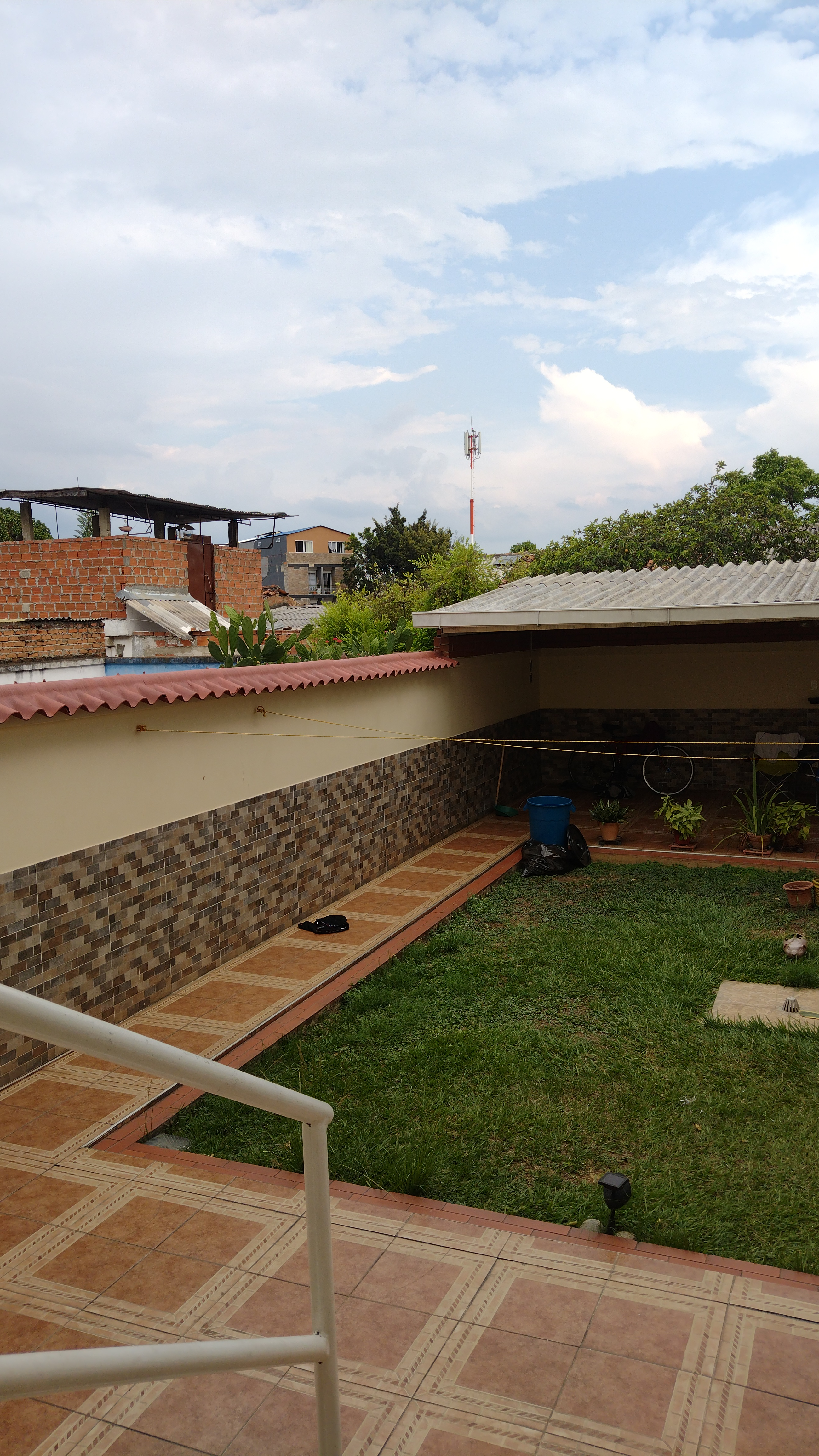 SE VENDE CASA BARRIO SANTA ISABEL