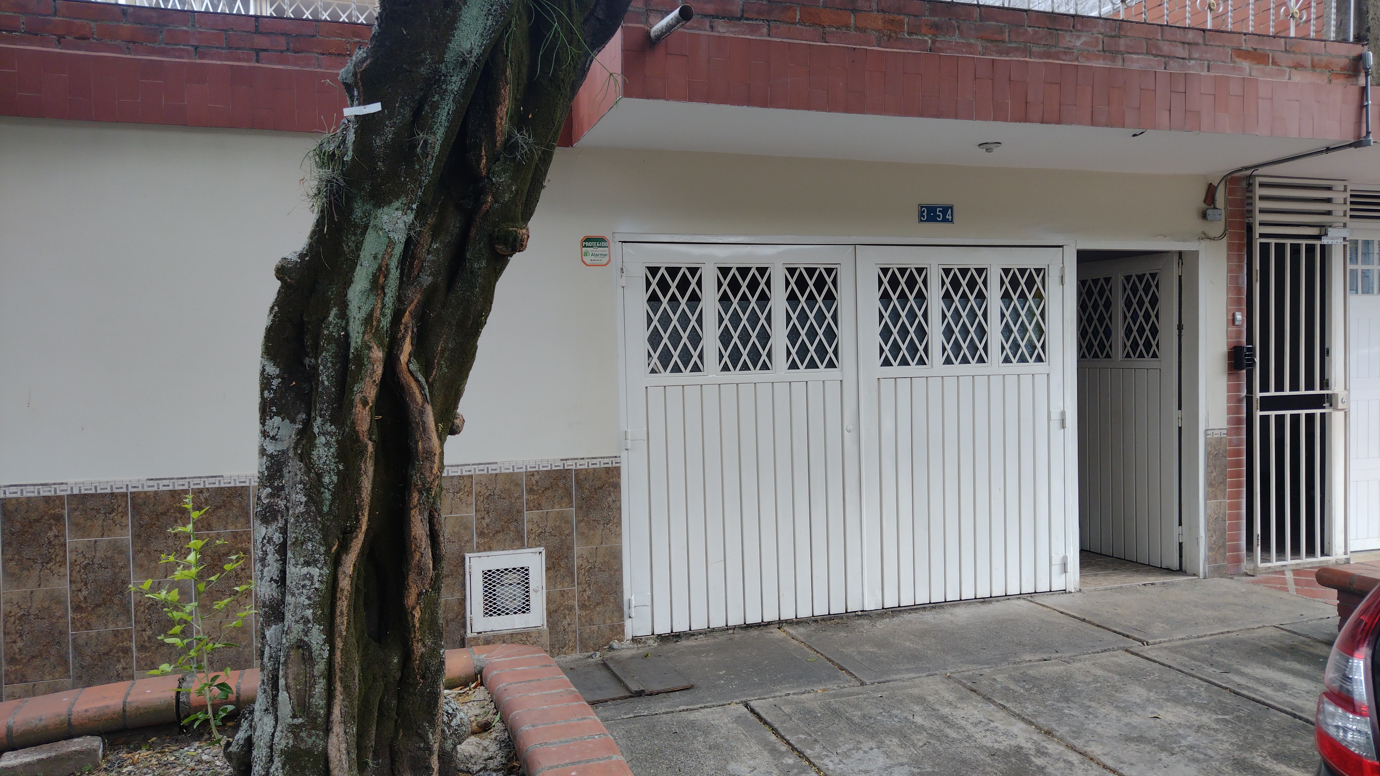 SE VENDE CASA BARRIO SANTA ISABEL