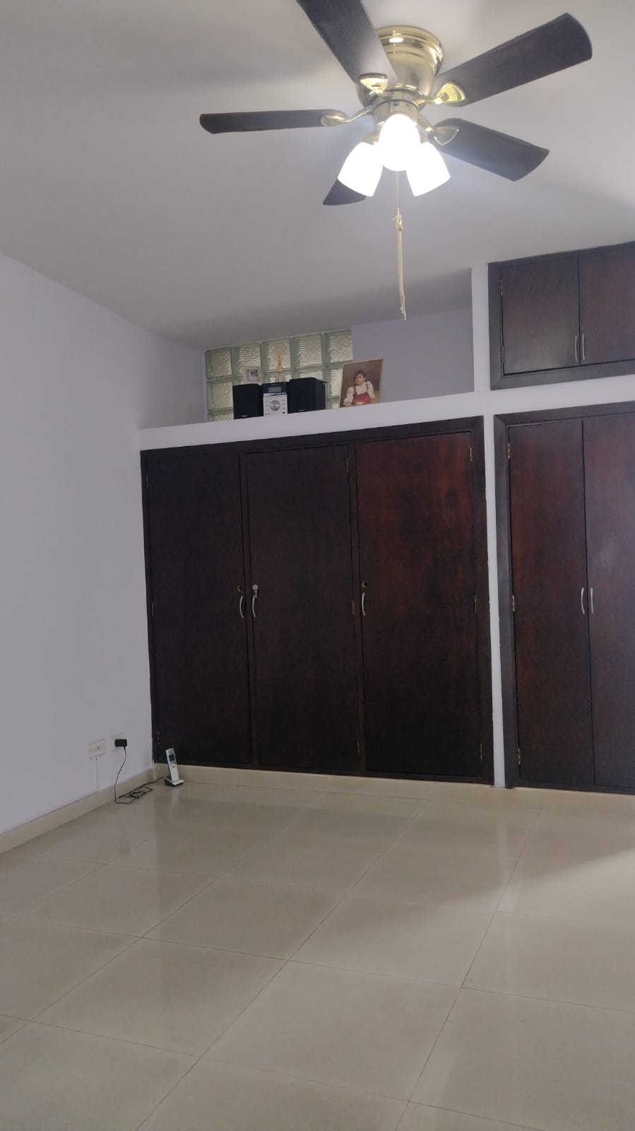 SE VENDE CASA BARRIO SANTA ISABEL