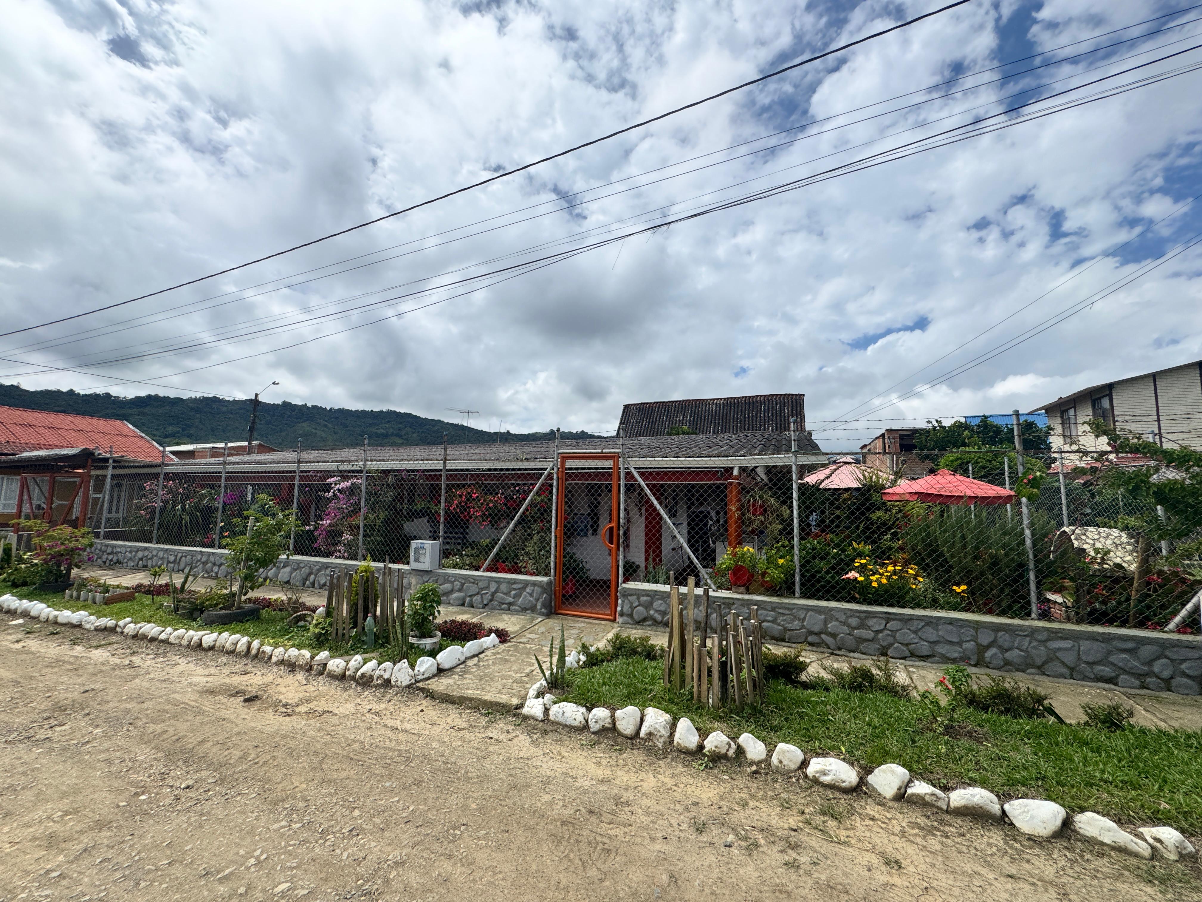 VENTA DE CASA CAMPESTRE EN EL QUEREMAL YK