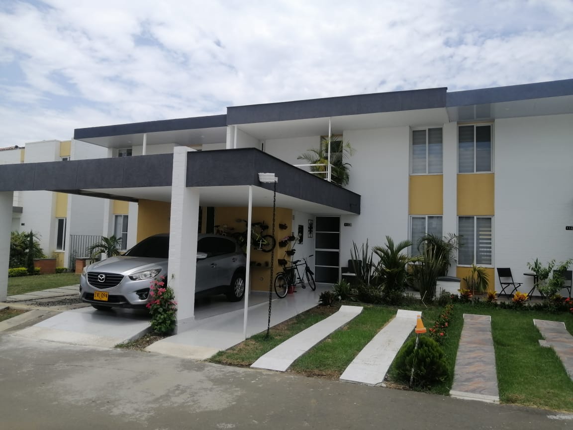 VENTA DE CASA EN EL CASTILLO JAMUNDI YK 9093288