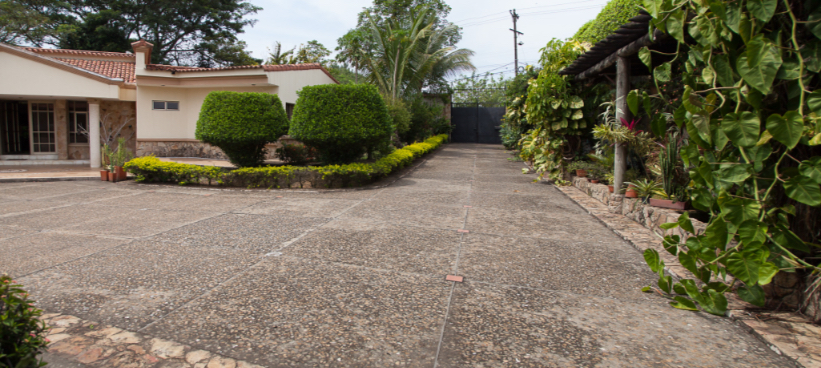 SE VENDE Y SE ALQUILA CASA CAMPESTRE EXTERNA EN PANCE