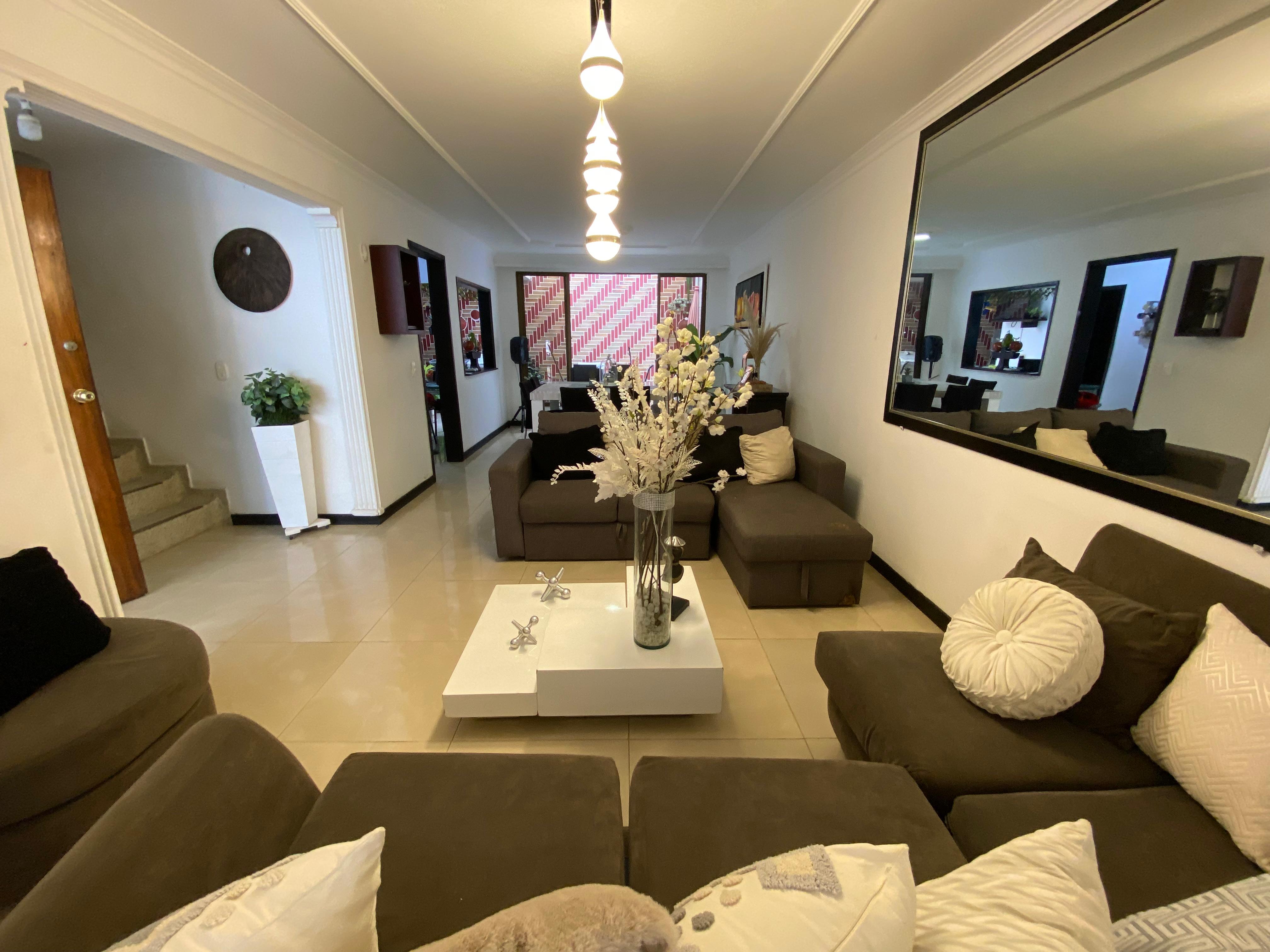 VENTA CASA CIUDADELA DEL RIO MELENDEZ