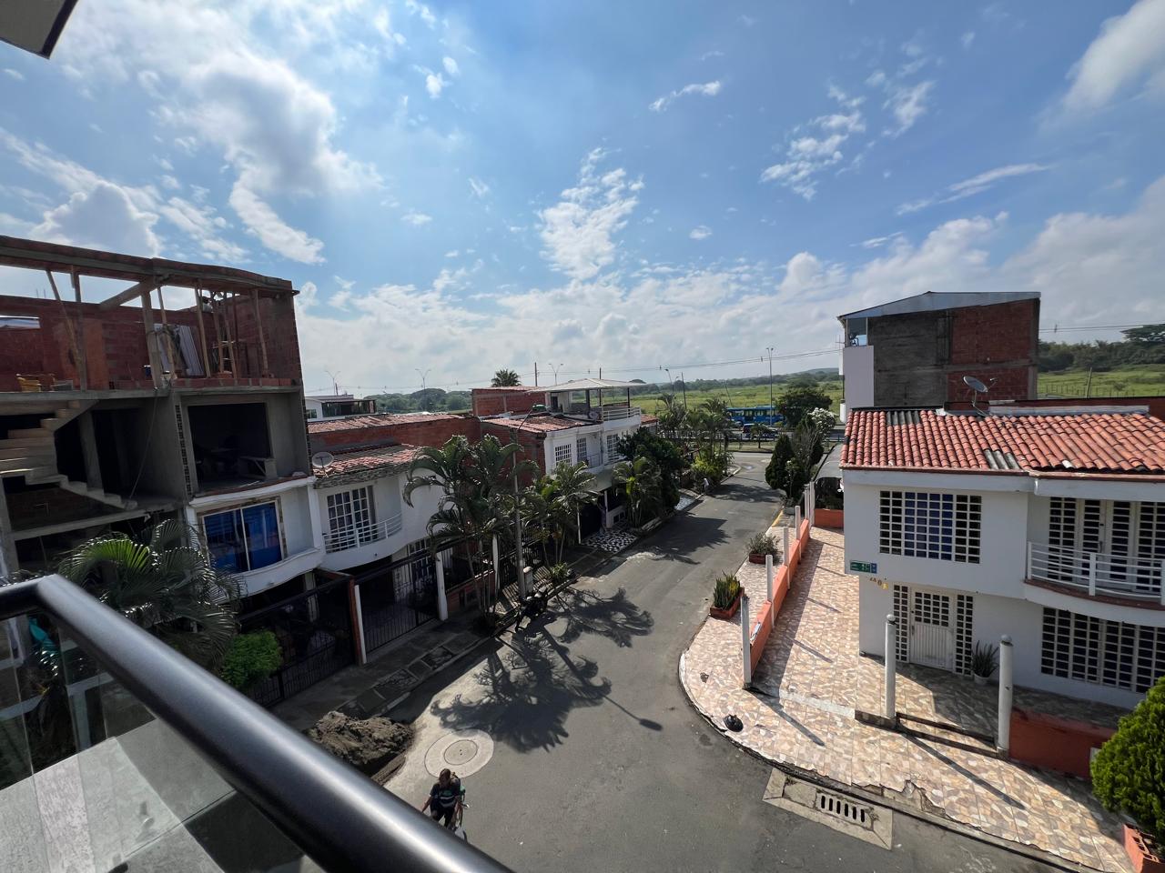 VENTA DE CASA EN CIUDAD 2000 - CALI
