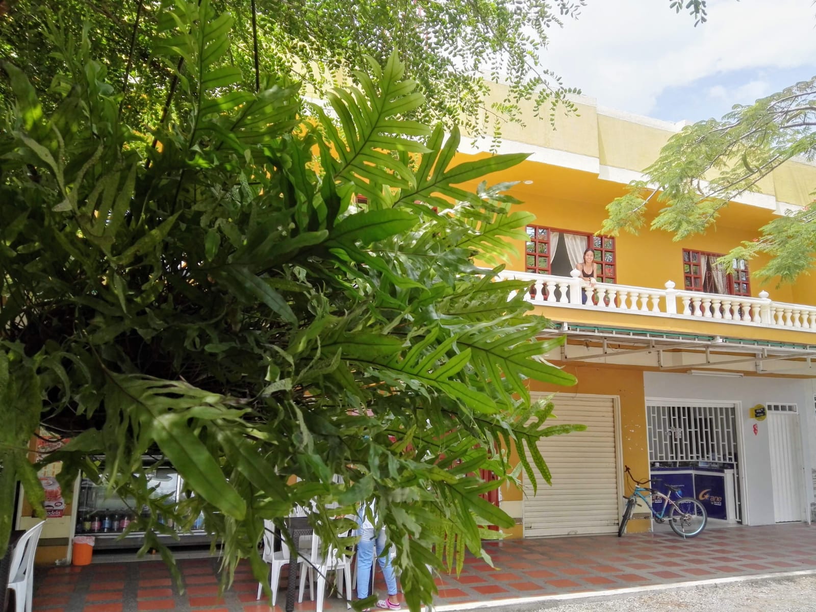VENTA CASA COMERCIAL FRENTE A LA CARRETERA CENTRAL EL CERRITO CH