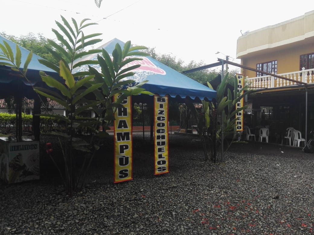 VENTA CASA COMERCIAL FRENTE A LA CARRETERA CENTRAL EL CERRITO CH
