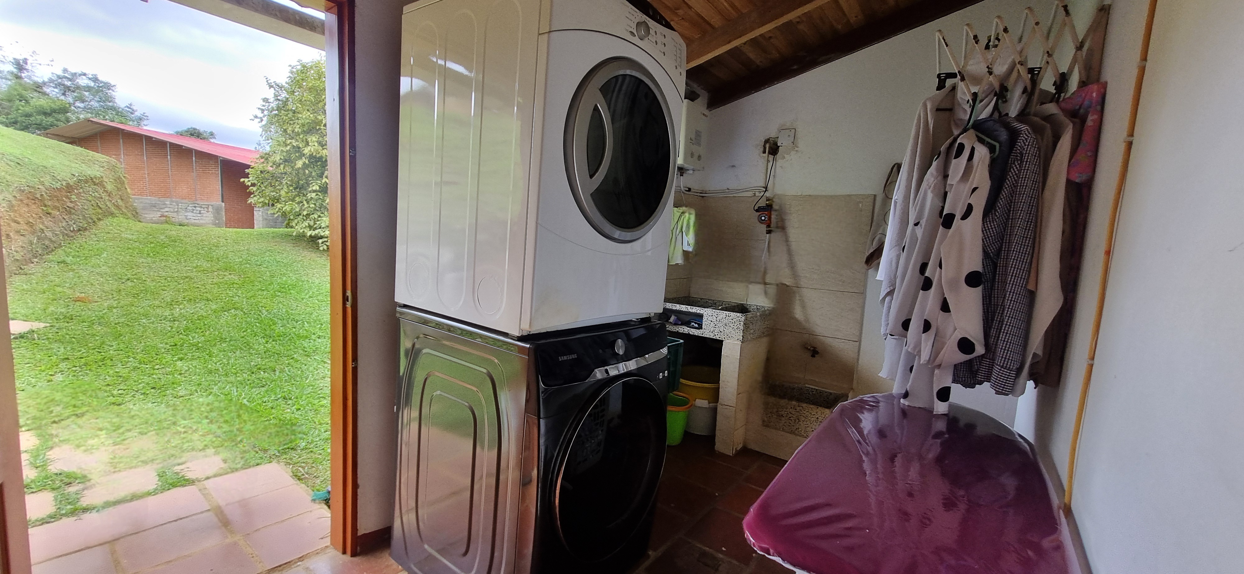 Vendo Finca en el Km 26 Dagua  Via al mar W9384364 ISA-CPH