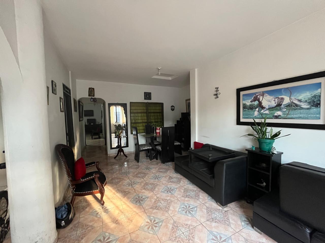 SE VENDE CASA EN CRISTOBAL COLON RQ