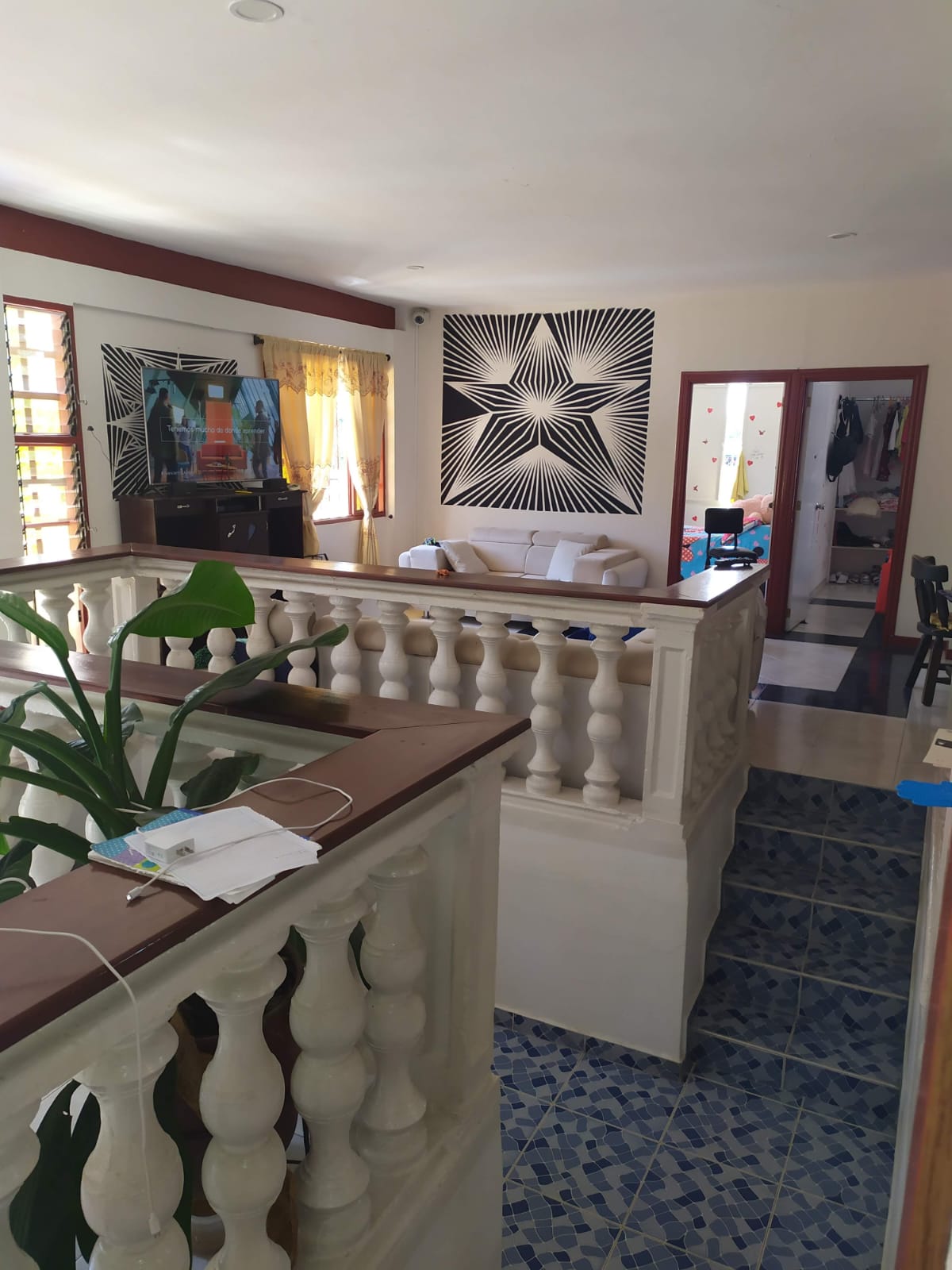 VENTA CASA COMERCIAL FRENTE A LA CARRETERA CENTRAL EL CERRITO CH