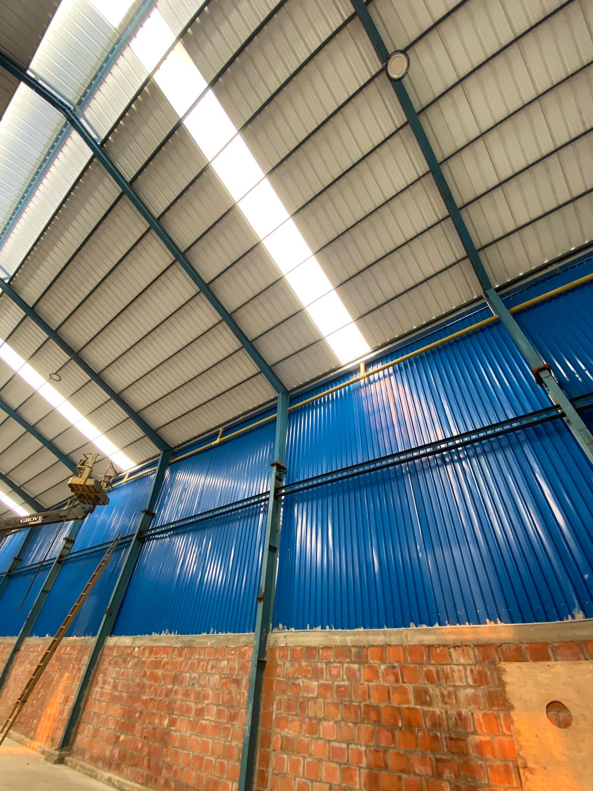 SE VENDE BODEGA DE 750MTS EN CAUCASECO