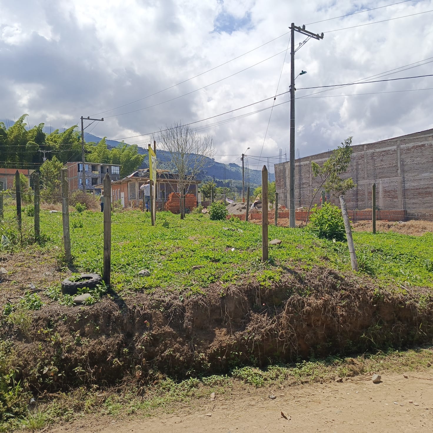 VENTA LOTE ESQUINERO DE 167M2 URB. CIUDADELA  CALIMA-DARIEN CH