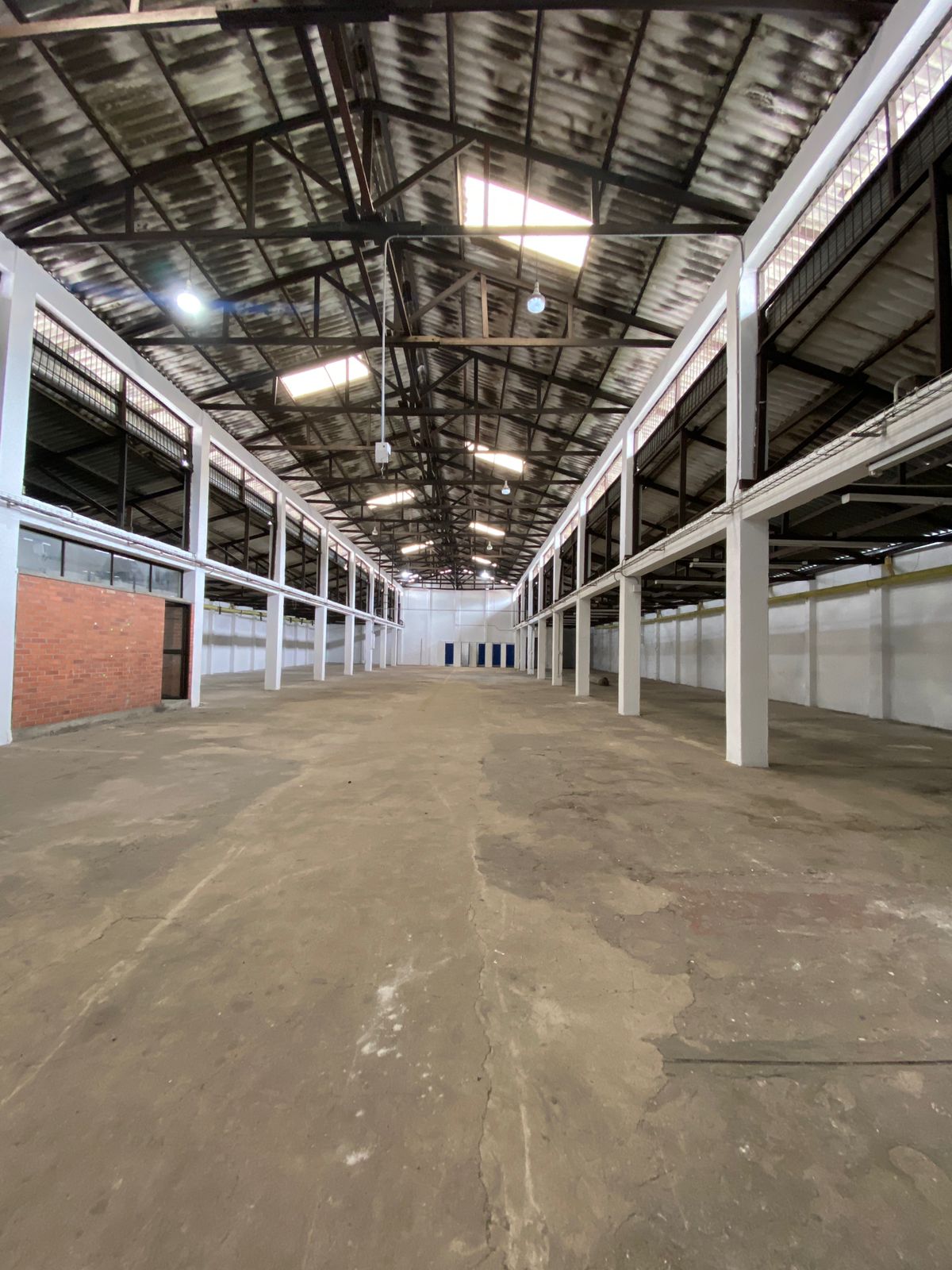 SE VENDE BODEGA CON LOTE EN SAN NICOLAS 1.755mts