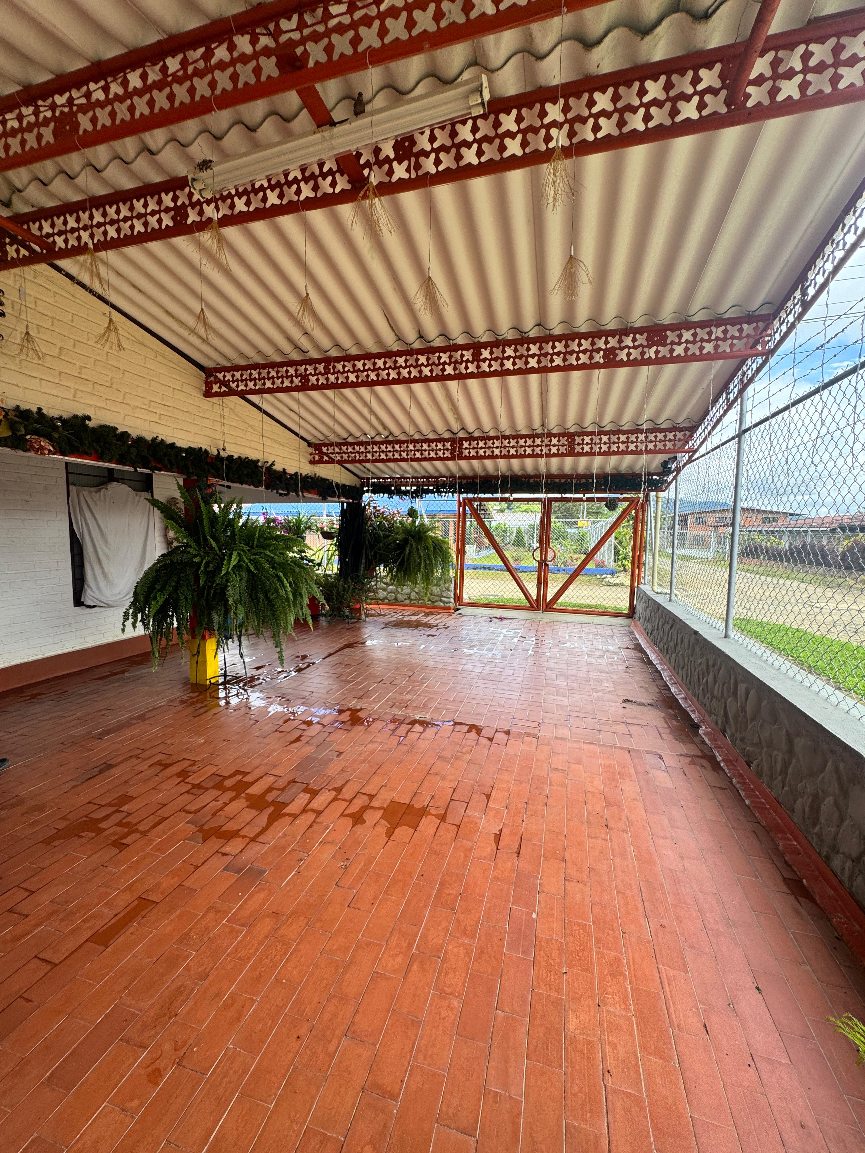 VENTA DE CASA CAMPESTRE EN EL QUEREMAL YK