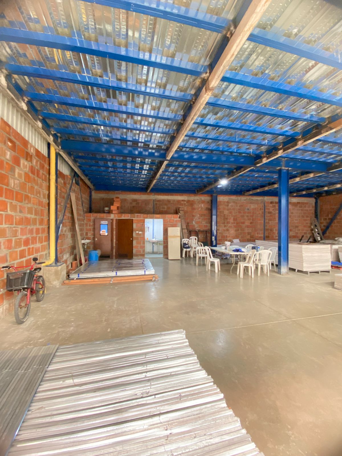 SE VENDE BODEGA DE 861MTS EN EL TRONCAL