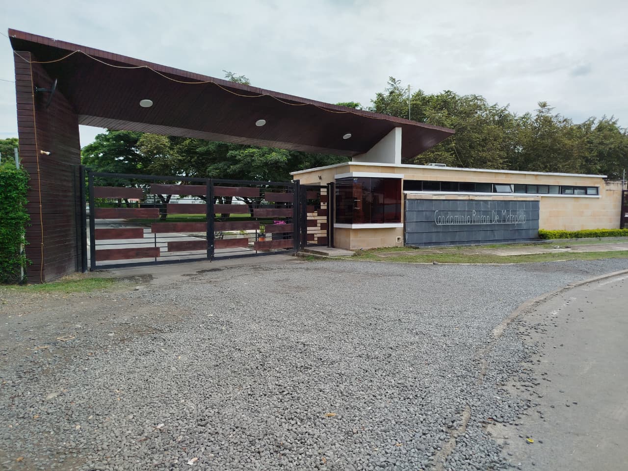 VENTA LOTE ESQUINERO CONDOMINIO RINCON DE MATAPALO ROZO CH