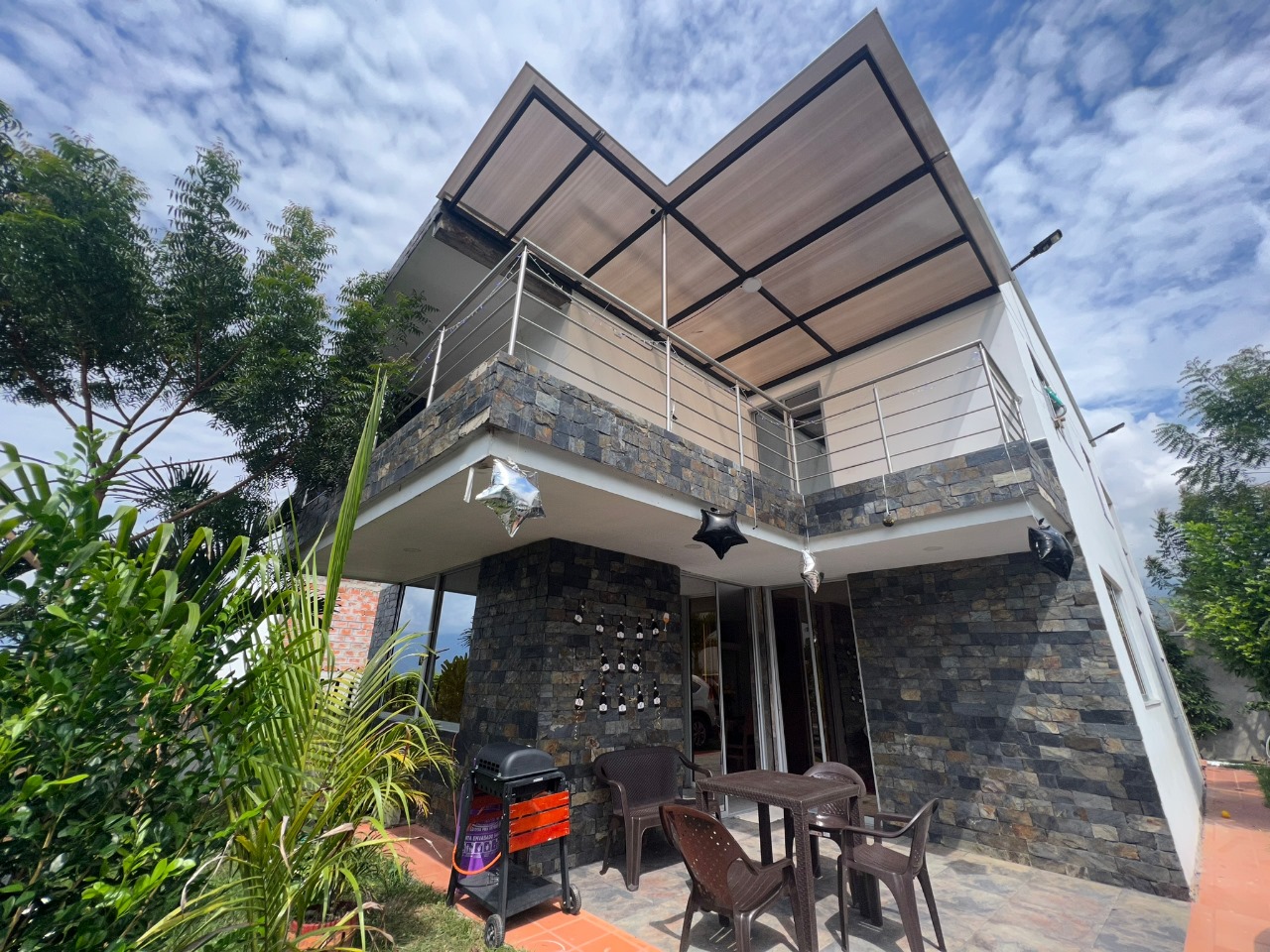 Vencambio Cabaña en Condominio Villas de Petran Sopetran Antioquia    — foto 1