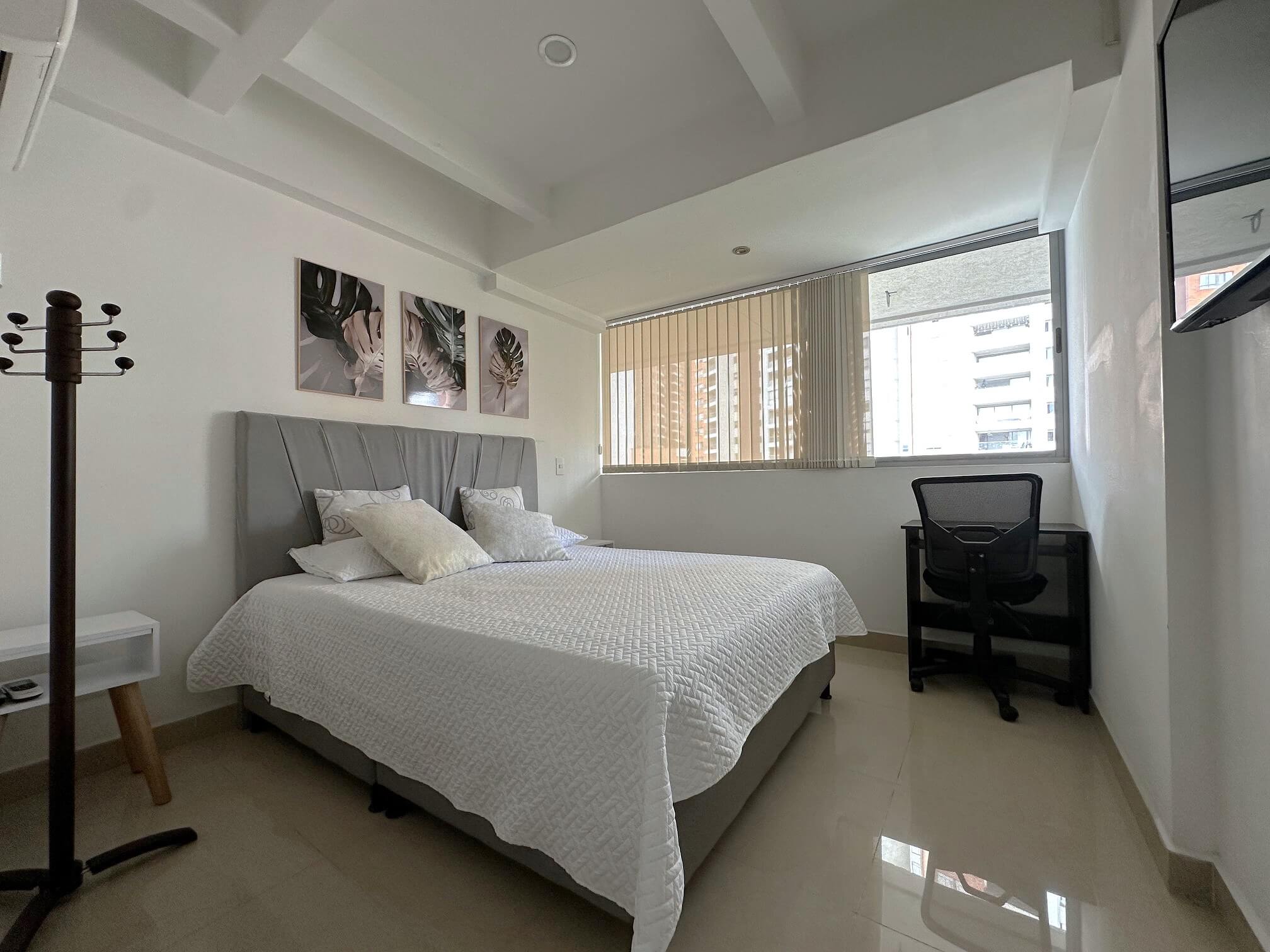 Apartaestudio En Arriendo Loma De Los Bernal Medellín