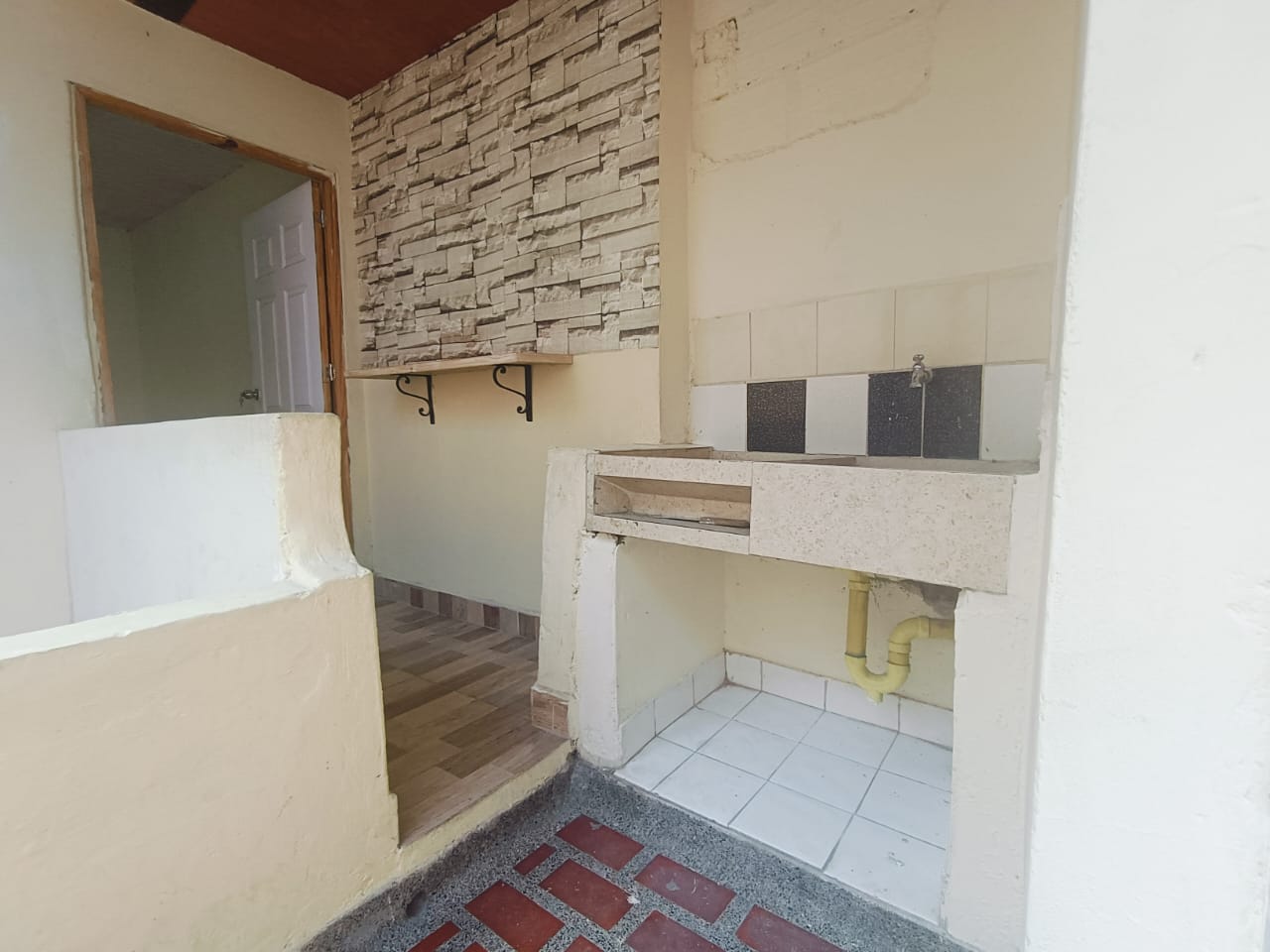 Casa En Venta En Castilla Medellín
