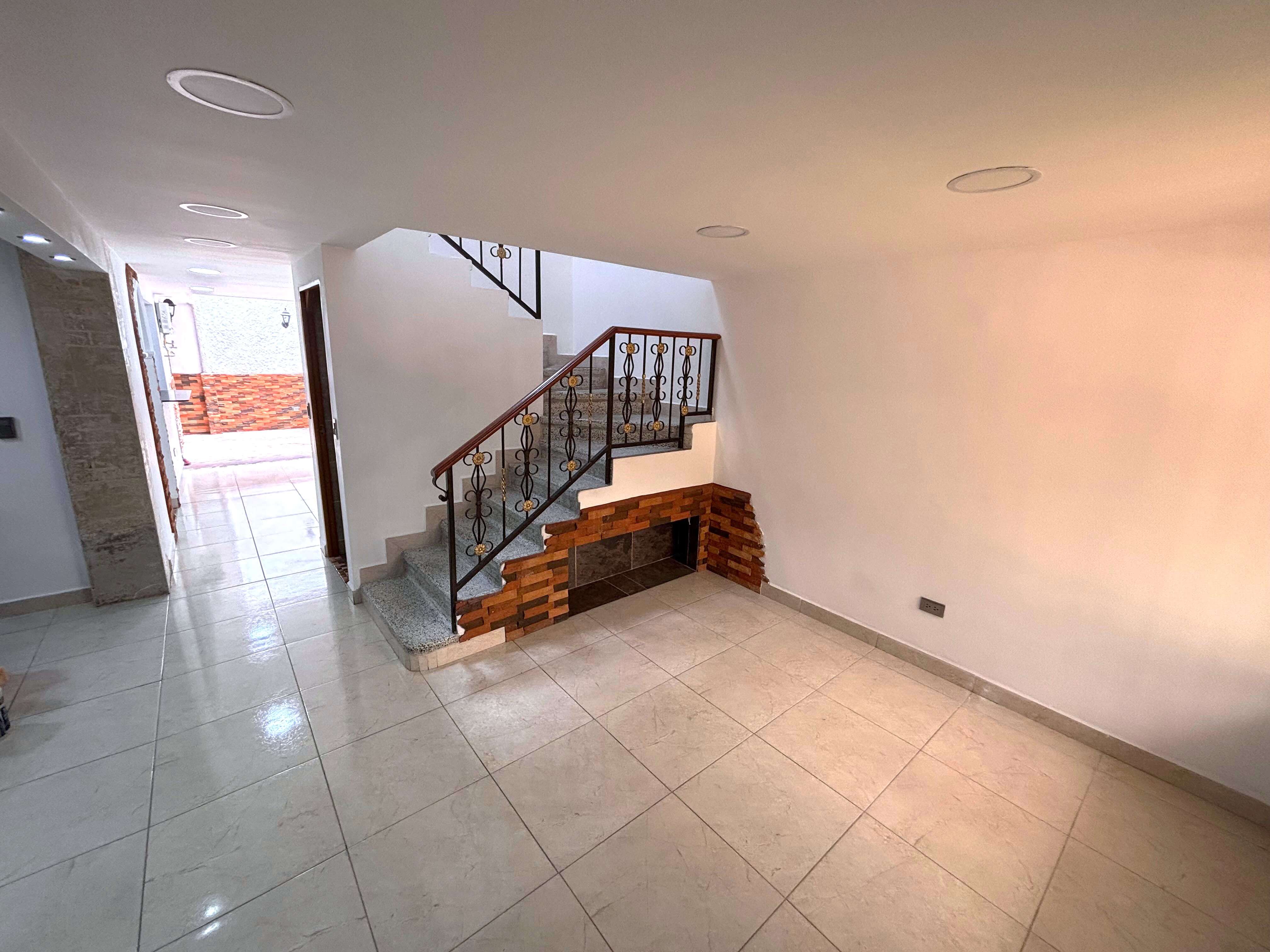 Casa Unifamiliar En Venta Belén Aliadas Medellín