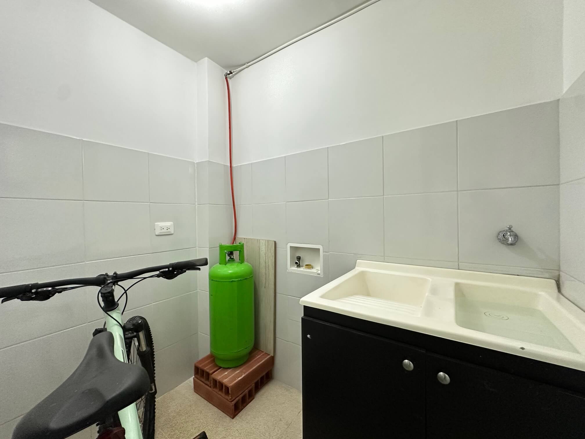 Apartaestudio En Venta Calasanz Parte Baja Medellín