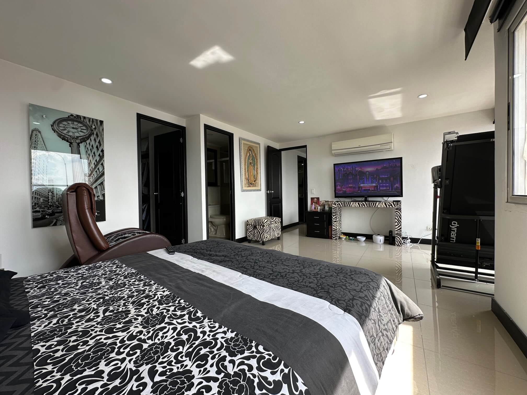 Penthouse Dúplex en Venta Loma del Indio Poblado Medellín