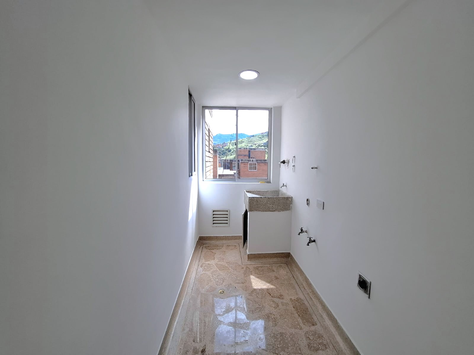 Apartamento En Venta Calasania Medellín