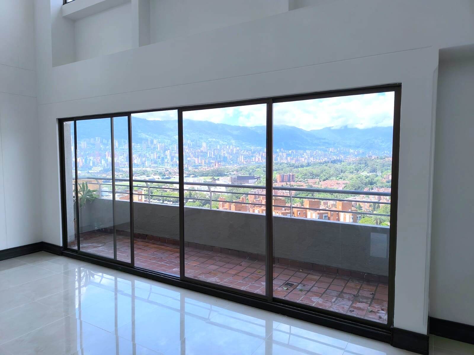 Penthouse Dúplex En Venta Loma De Los Bernal Belén Medellín