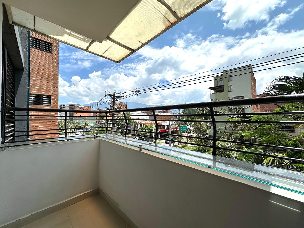 Apartaestudio En Arriendo La Castellana Medellín