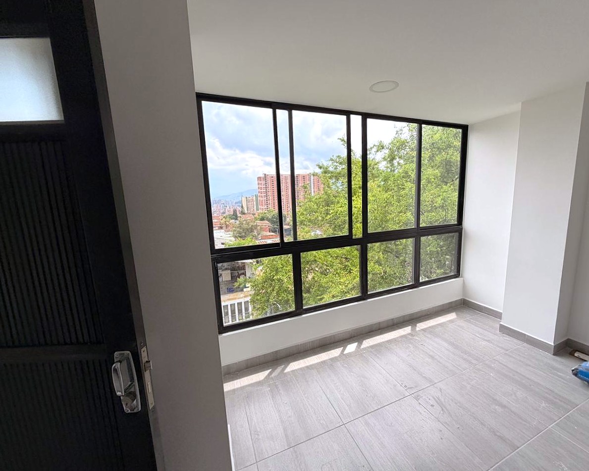 Apartamento Dúplex En Venta Barrio Cristóbal Medellín Antioquia