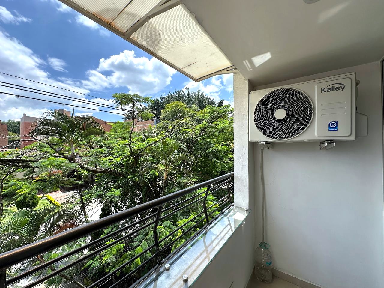 Apartaestudio En Arriendo La Castellana Medellín