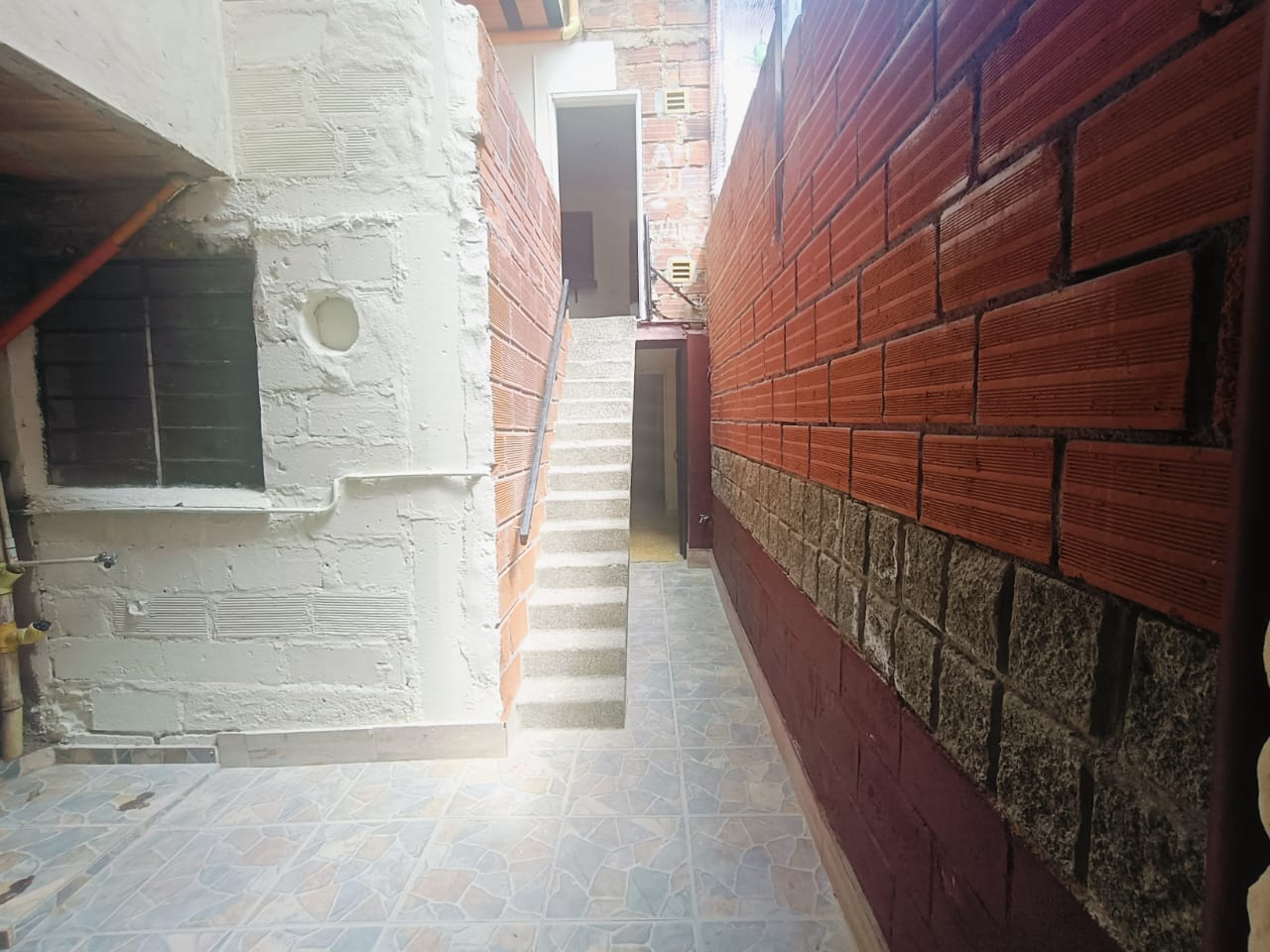 Casa En Venta En Castilla Medellín