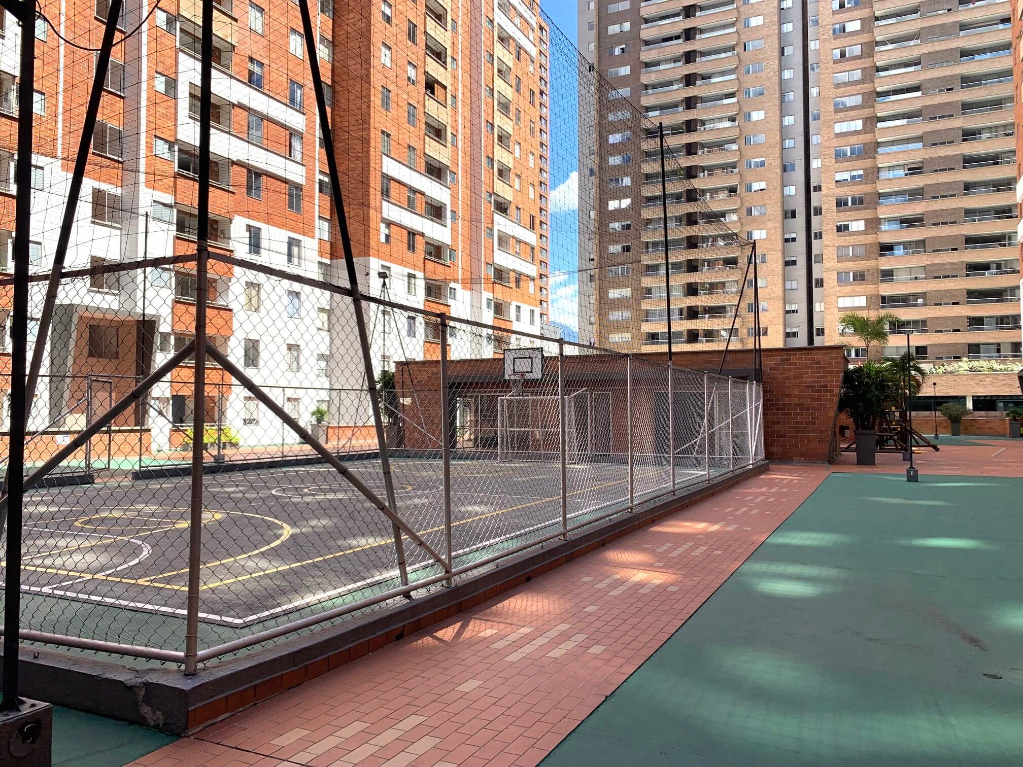 Apartamento en Arriendo Ciudad del Rio Medellín