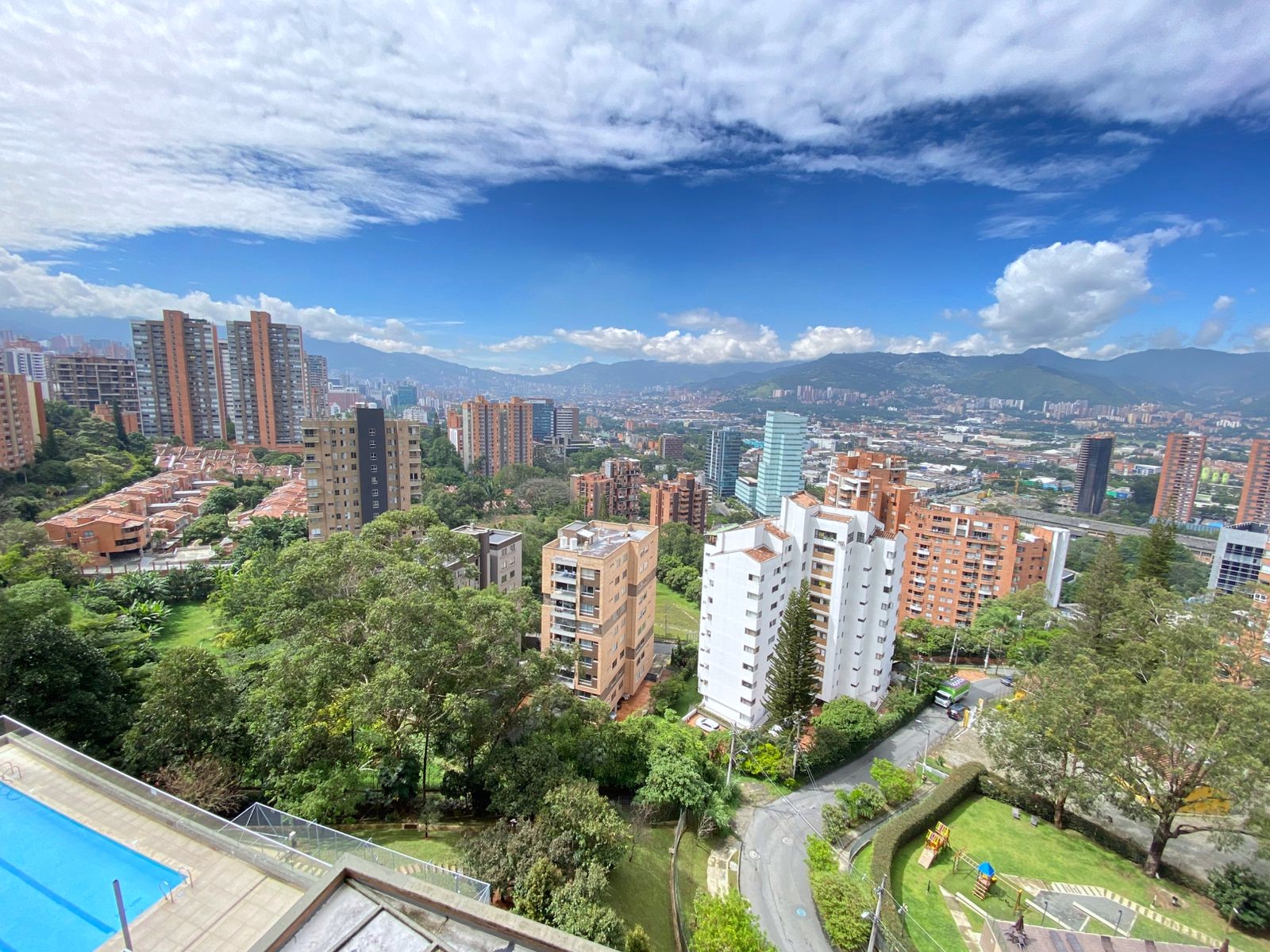 Apartamento en Arriendo Las Palmas Poblado