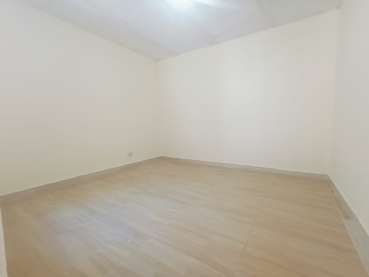 Casa En Venta En Castilla Medellín