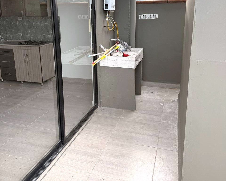 Apartamento Dúplex En Venta Barrio Cristóbal Medellín Antioquia