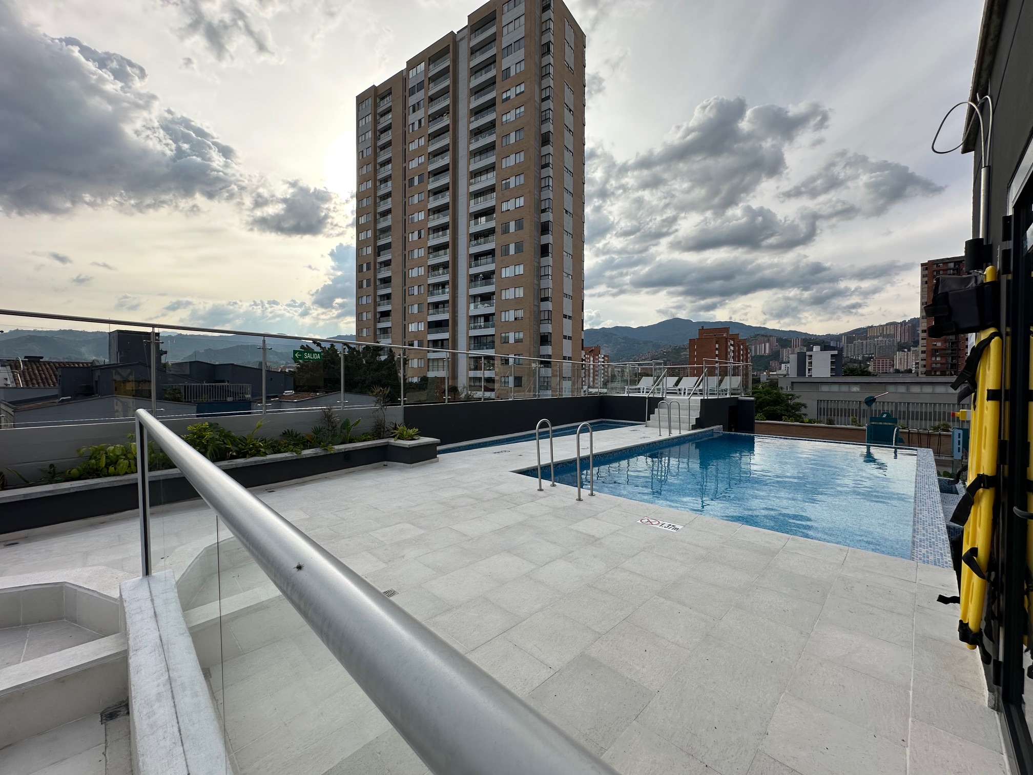 Apartamento En Venta Los Colores Medellín