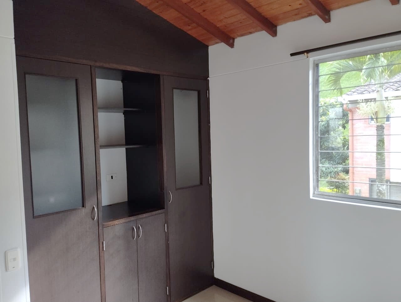 Casa En Venta Loma De Los Bernal Medellín Antioquia