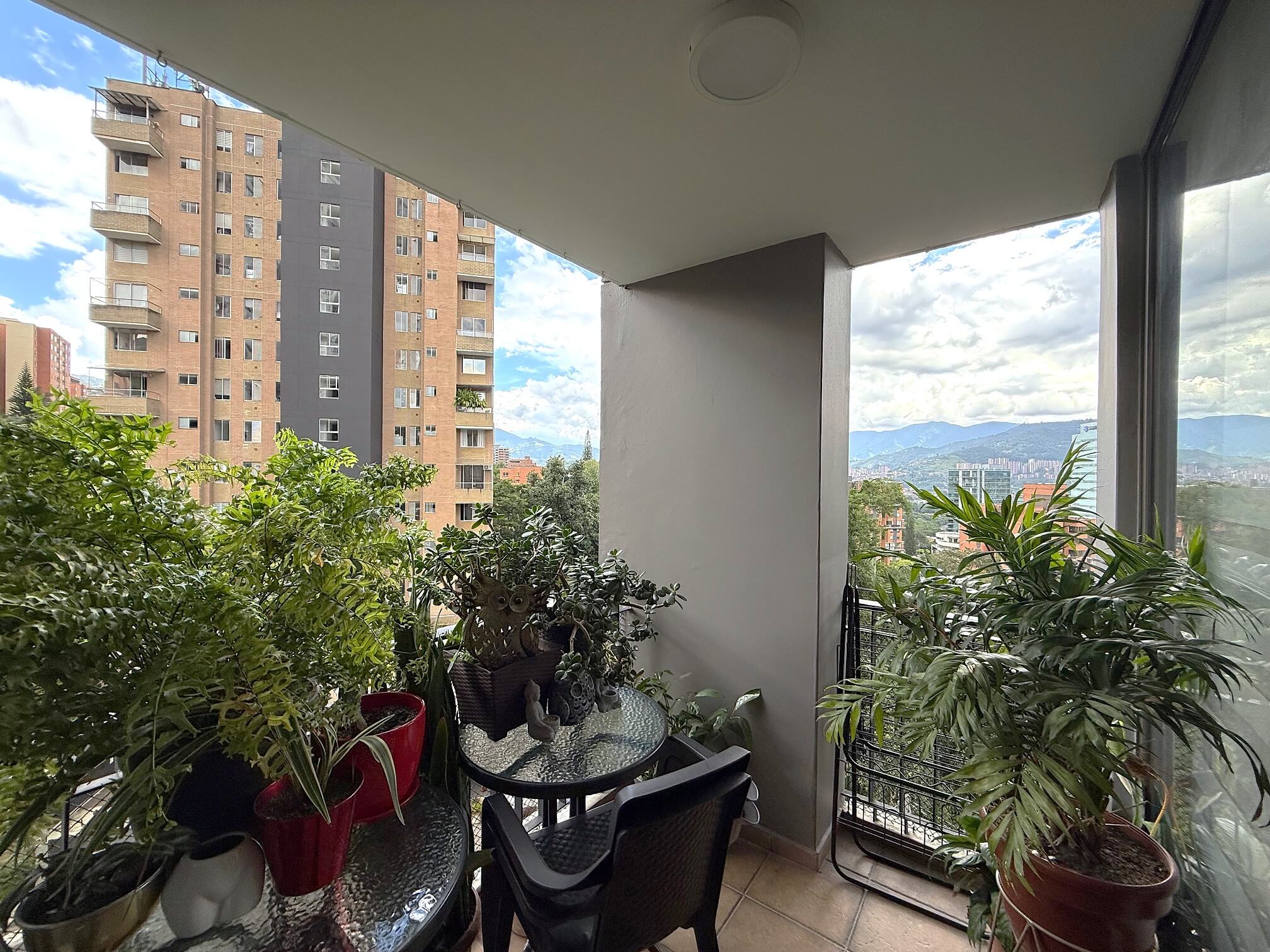 Apartamento En Arriendo Castropol Poblado Medellín