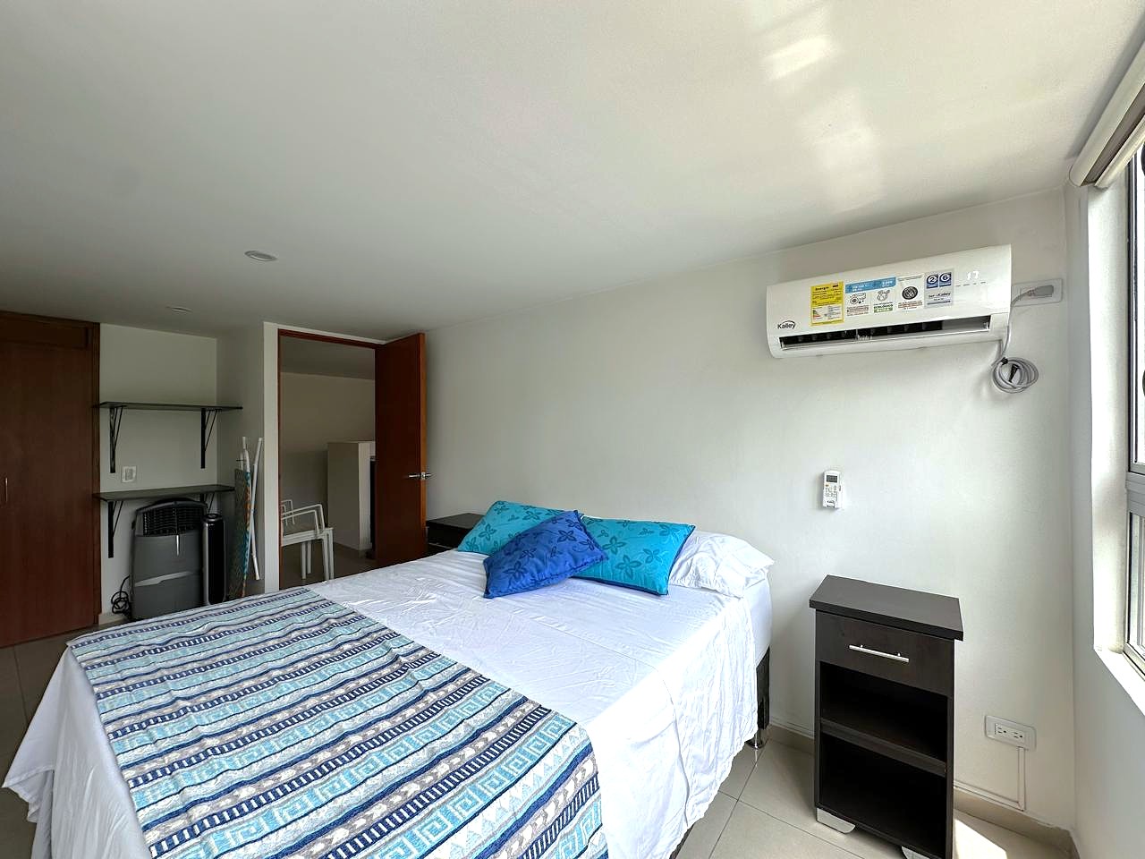 Apartaestudio En Arriendo La Castellana Medellín