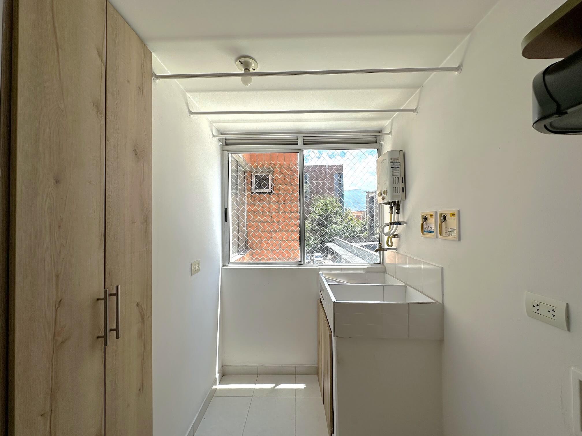 Apartamento En Venta Los Colores Medellín