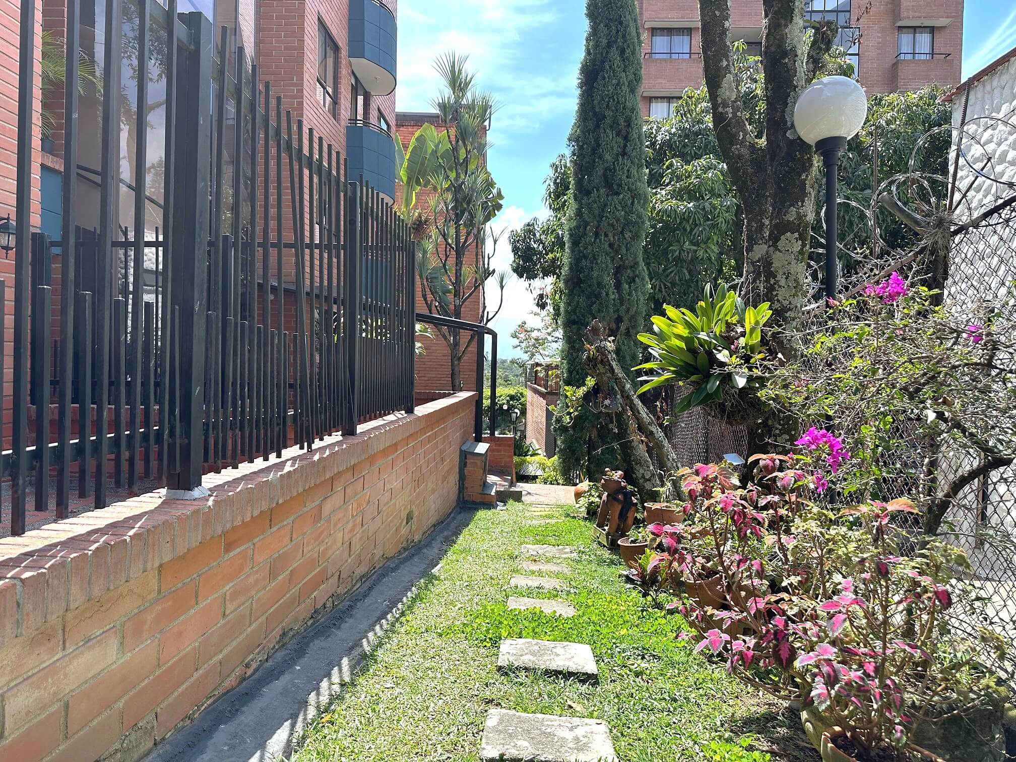 Apartamento En Venta Robledo Pilarica Medellin