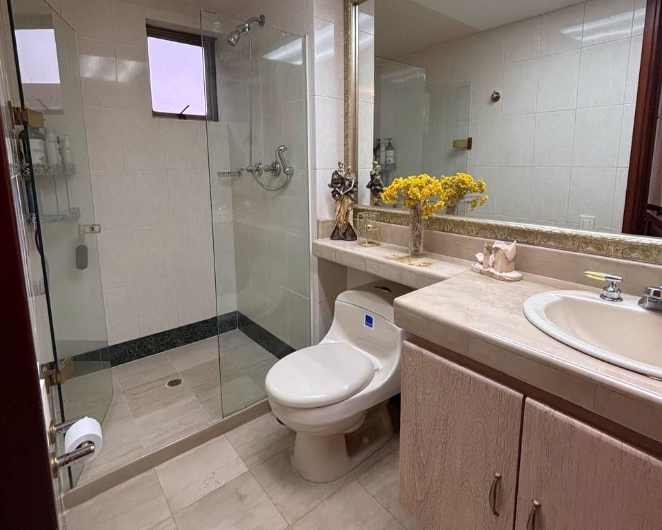 Apartamento En Venta Sector Lalinde el Poblado Antioquia