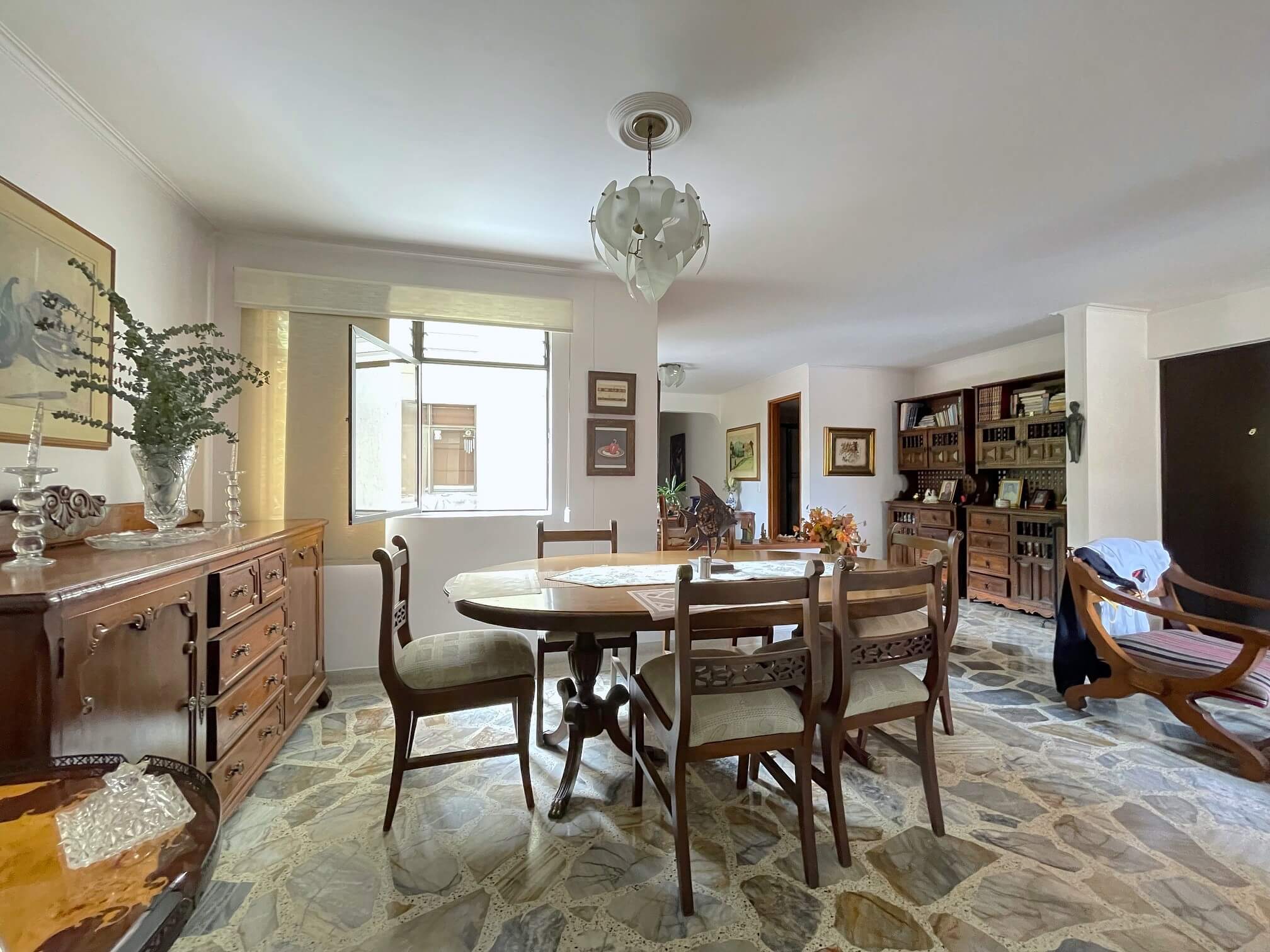 APARTAMENTO EN VENTA REMODELADO SECTOR CERRO NUTIBARA PARTE BAJA