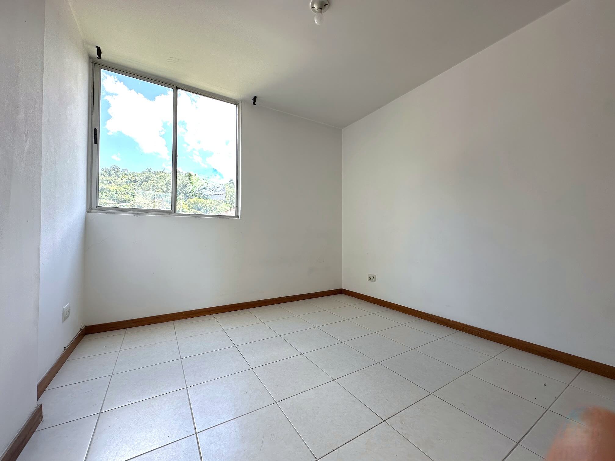 Apartamento En Venta Los Colores Medellín
