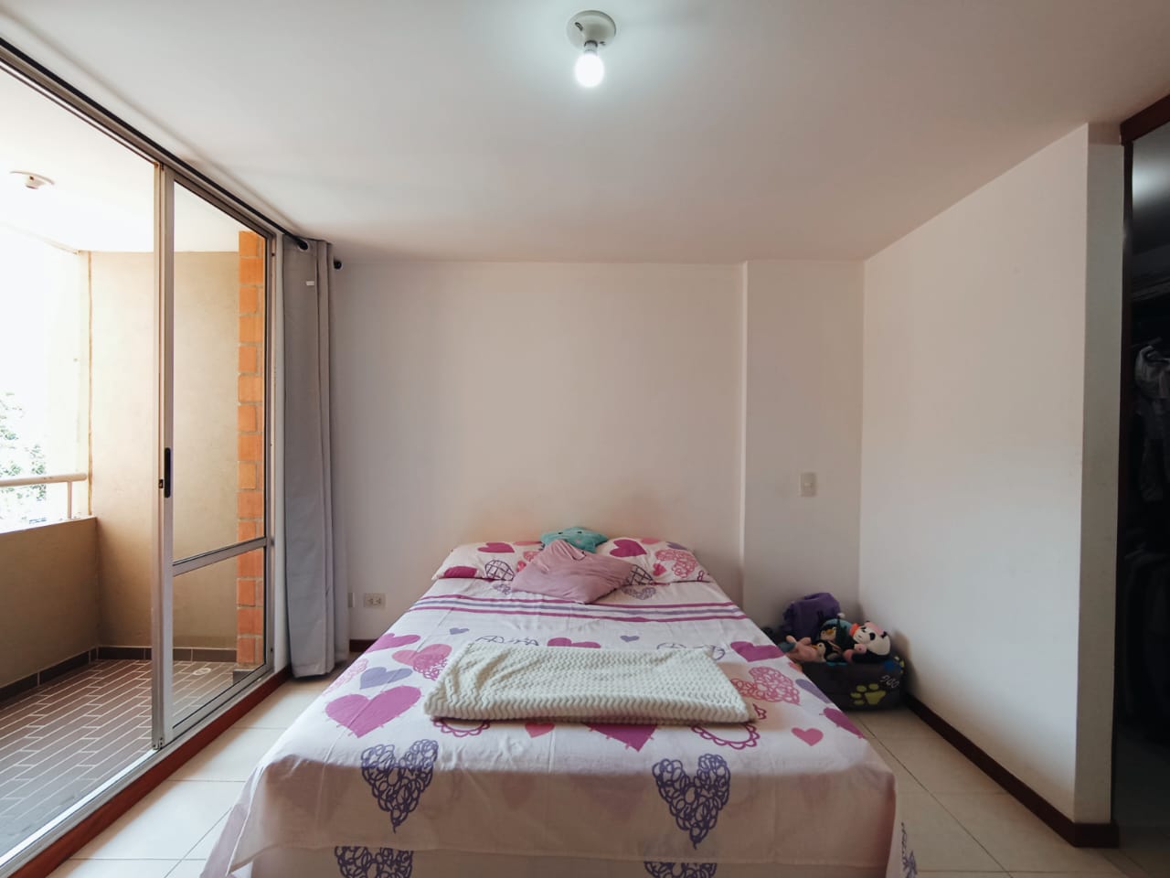 Apartamento En Venta Los Colores Medellín