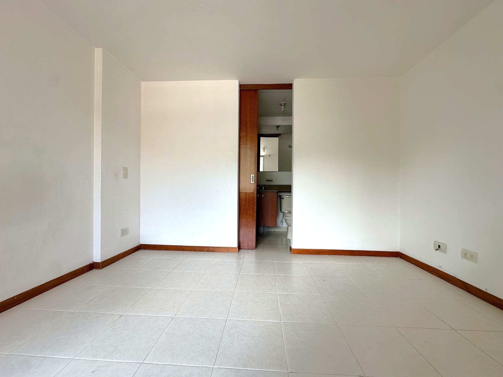 Apartamento En Venta Los Colores Medellín