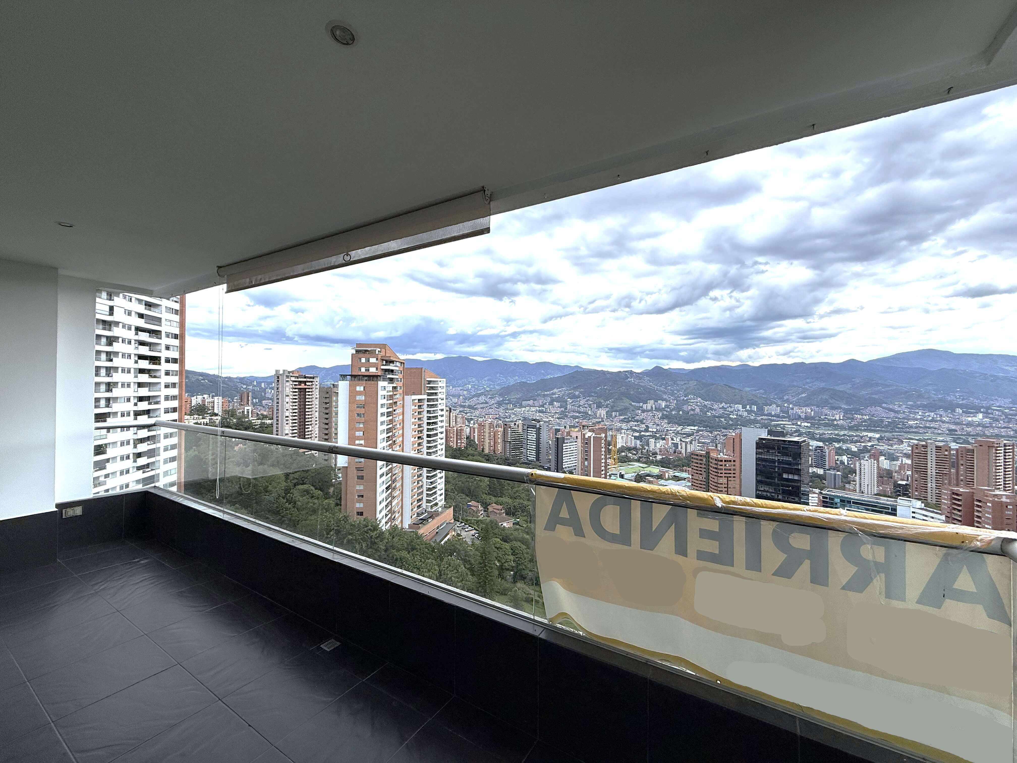 Apartamento En Arriendo La Calera El Poblado Medellín