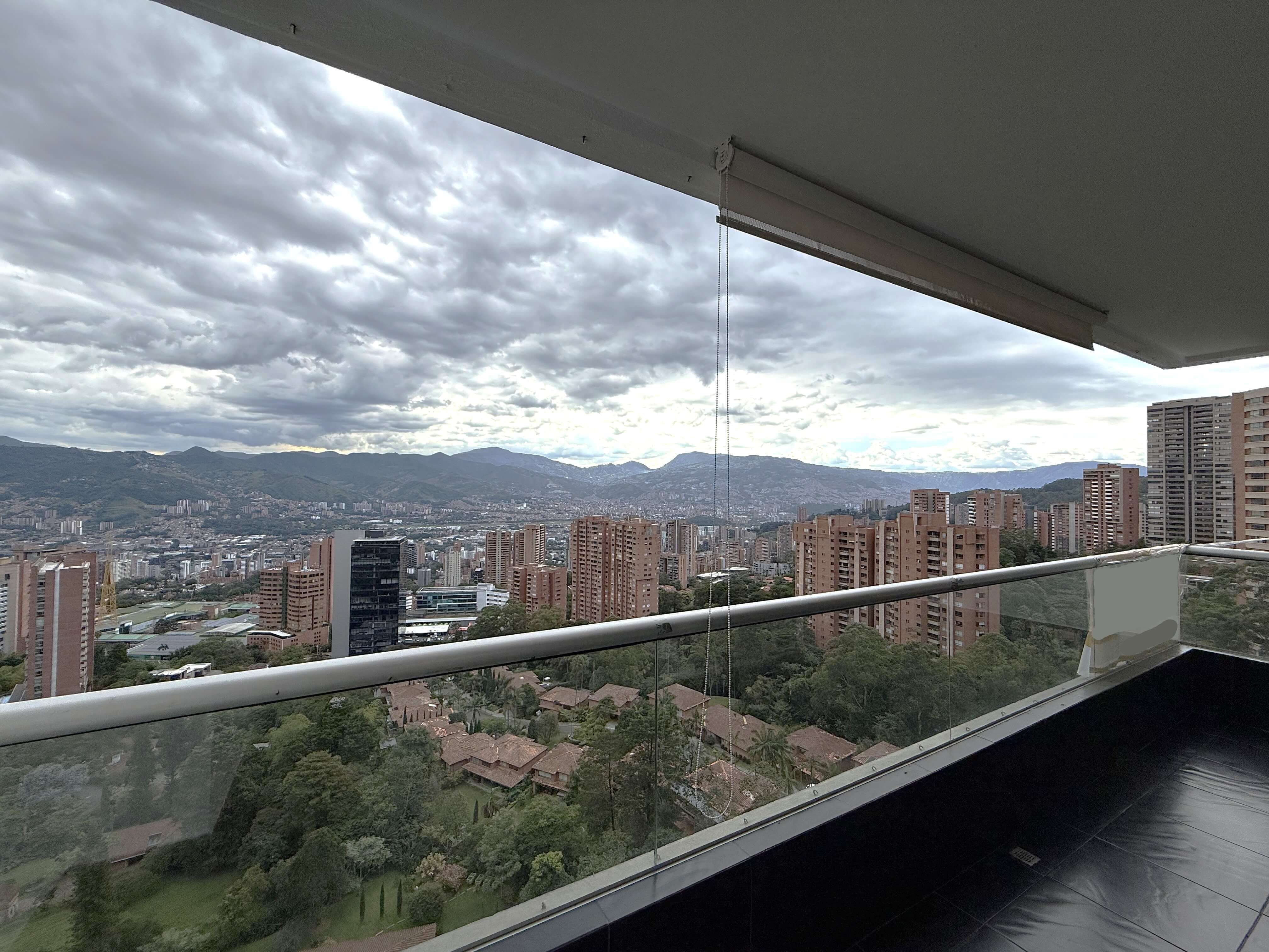 Apartamento En Arriendo La Calera El Poblado Medellín