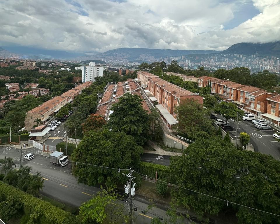 Apartamento En Venta Belén La Mota Medellín